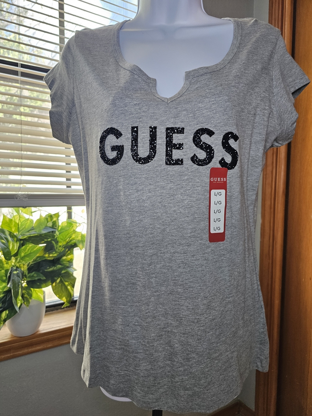 GUESS Women's Gray Logo Tee - Sparkle Logo